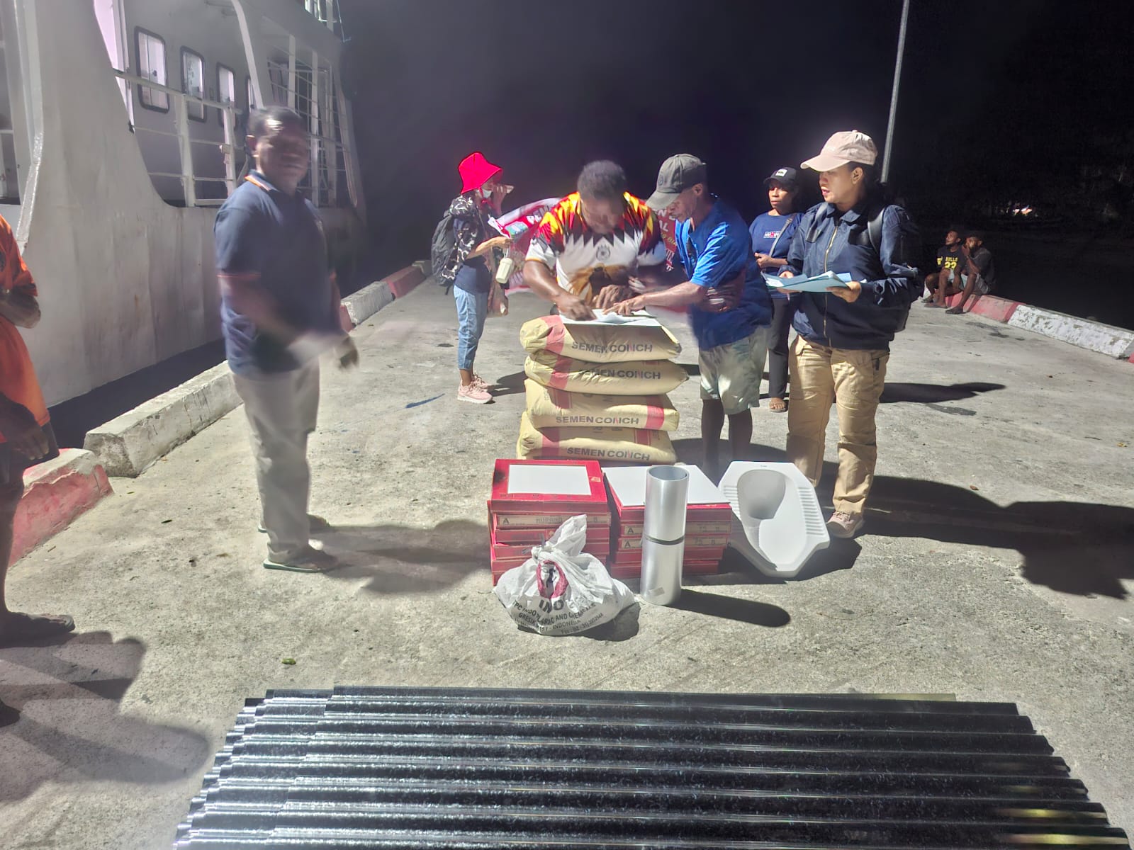 penyaluran bantuan bbr distrik aimando padaido